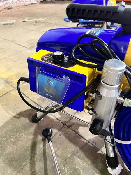 Окрасочный аппарат поршневой 20 бар, 2,8 кВт, 220 В  TOR GD-595