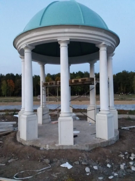 Ротонда тип 2, 6 колонн, диаметр 3450 мм Высота: 3410 мм, прямая, без купола, с тумбой